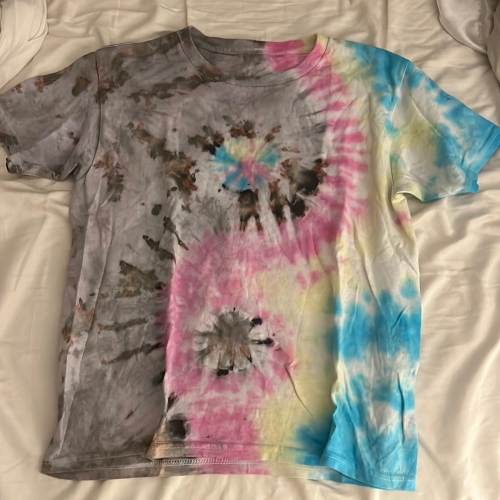 Yin Yang Tie Dye Rainbow Shirt Size Small